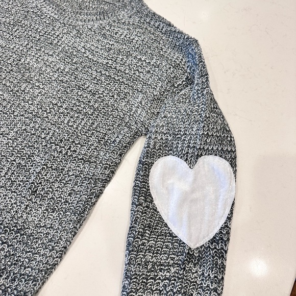 NWOT heather grey sweater with heart elbow patches - Picture 6 of 6